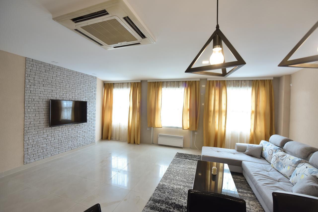 City Center Apartments Pirot Dış mekan fotoğraf