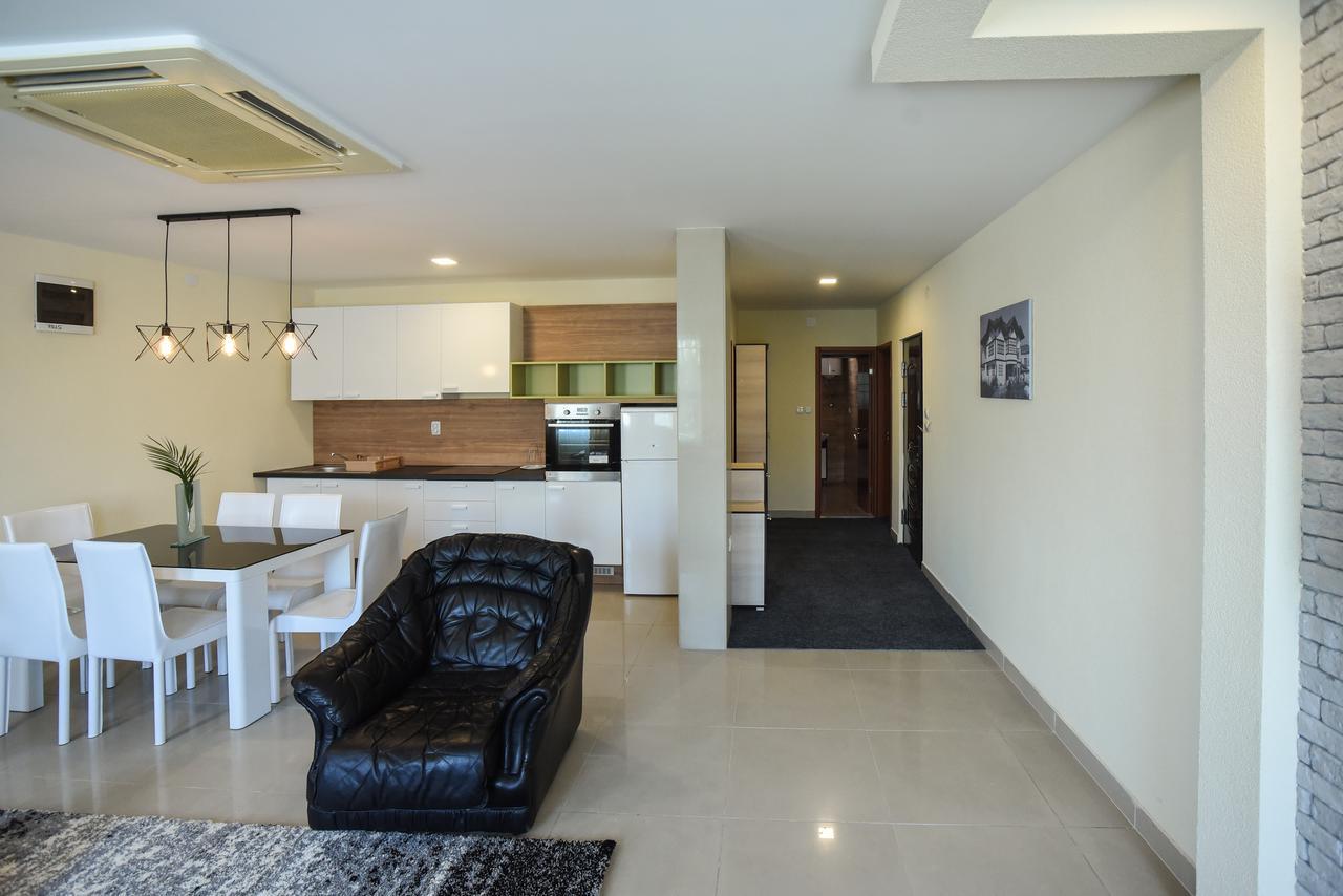 City Center Apartments Pirot Dış mekan fotoğraf