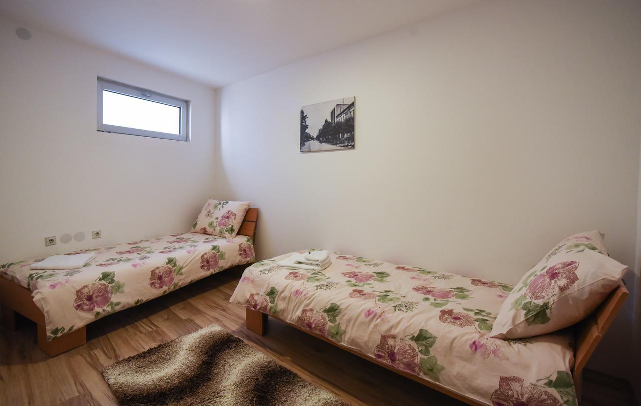 City Center Apartments Pirot Dış mekan fotoğraf