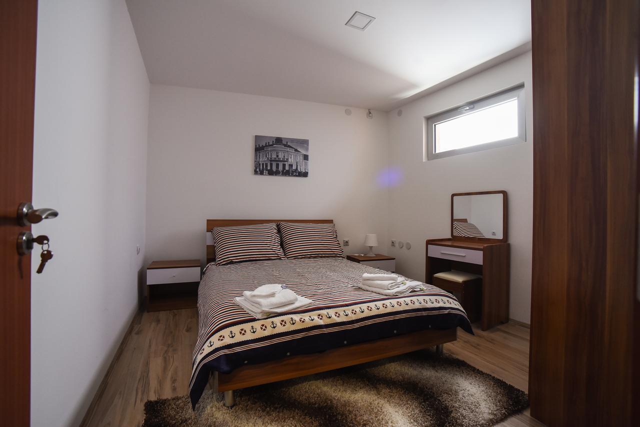 City Center Apartments Pirot Dış mekan fotoğraf