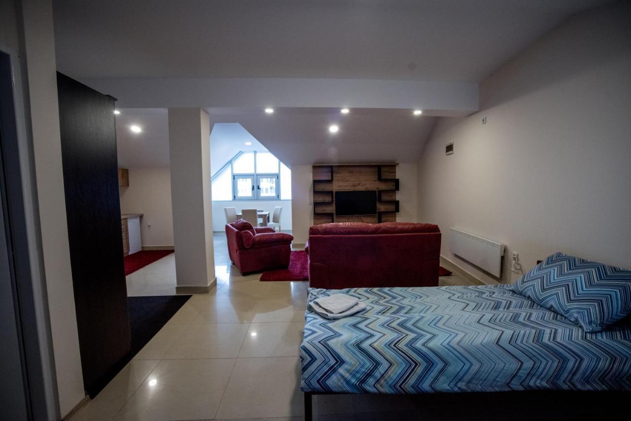 City Center Apartments Pirot Dış mekan fotoğraf